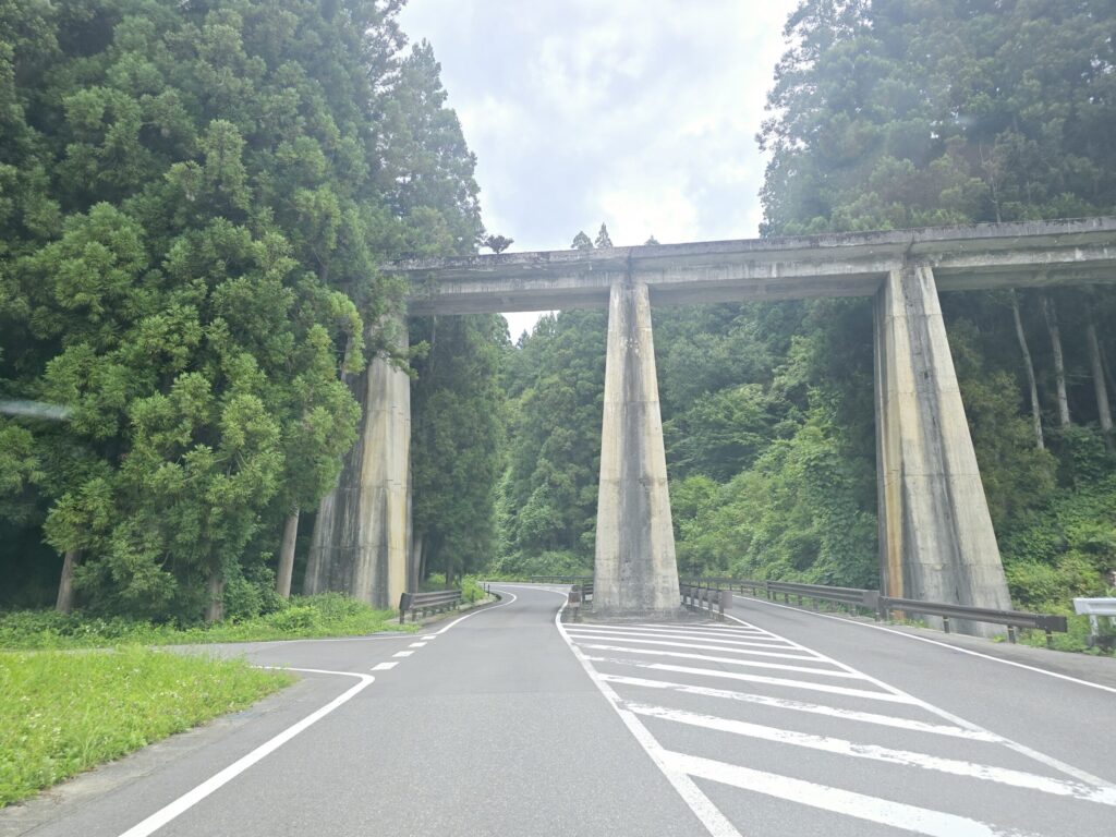 フェアリーロードへ(入口①から)